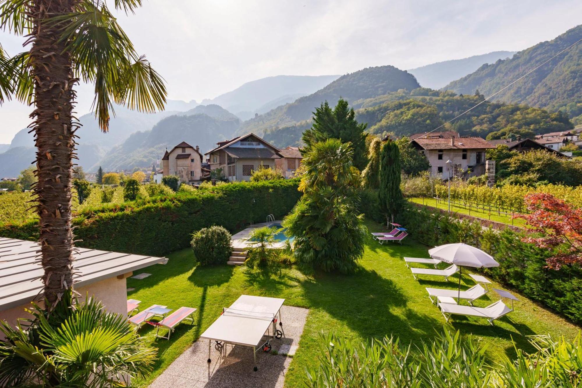 Hotel Appartement Lahngut Nalles Buitenkant foto