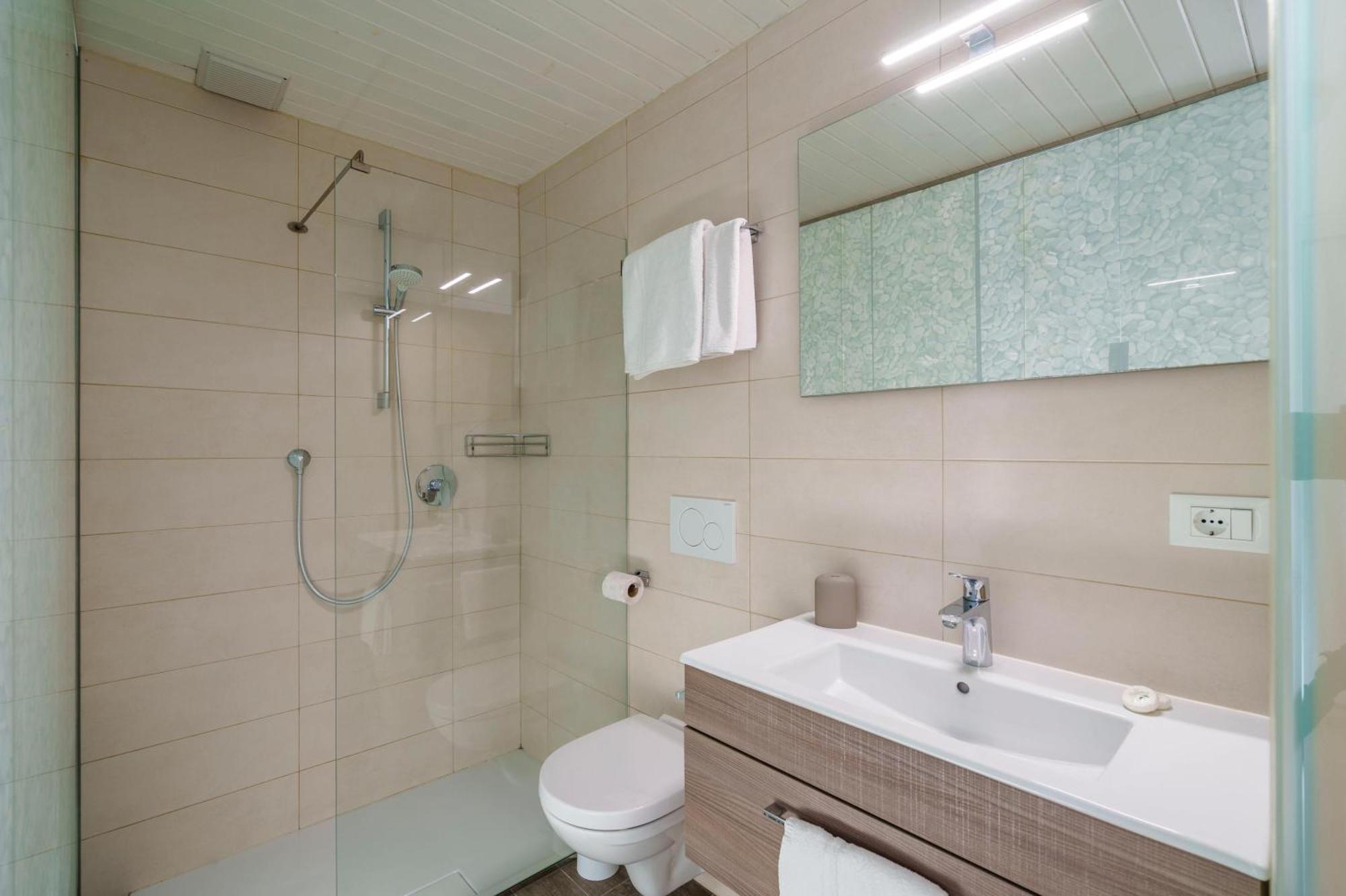 Hotel Appartement Lahngut Nalles Buitenkant foto