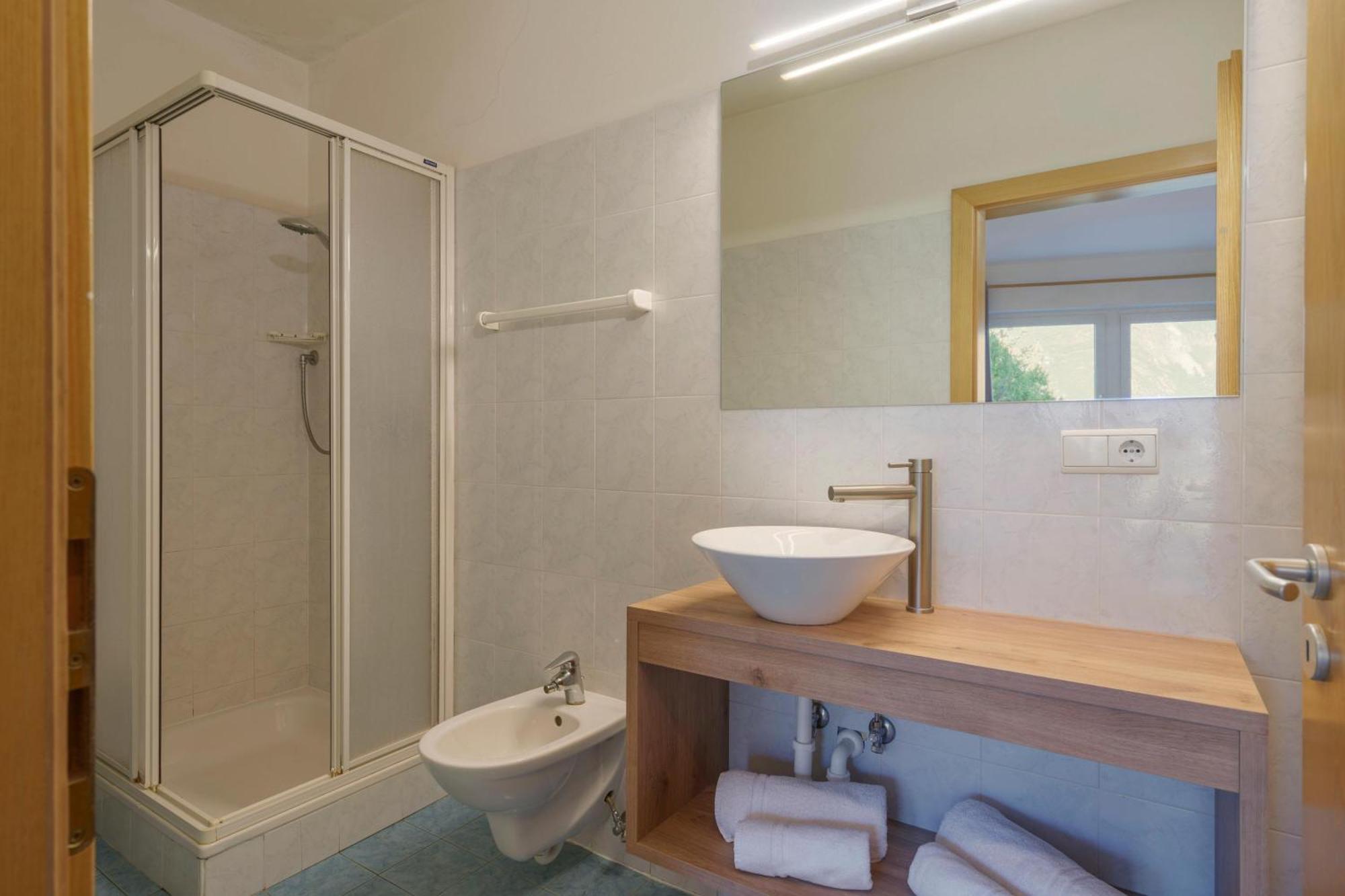 Hotel Appartement Lahngut Nalles Buitenkant foto